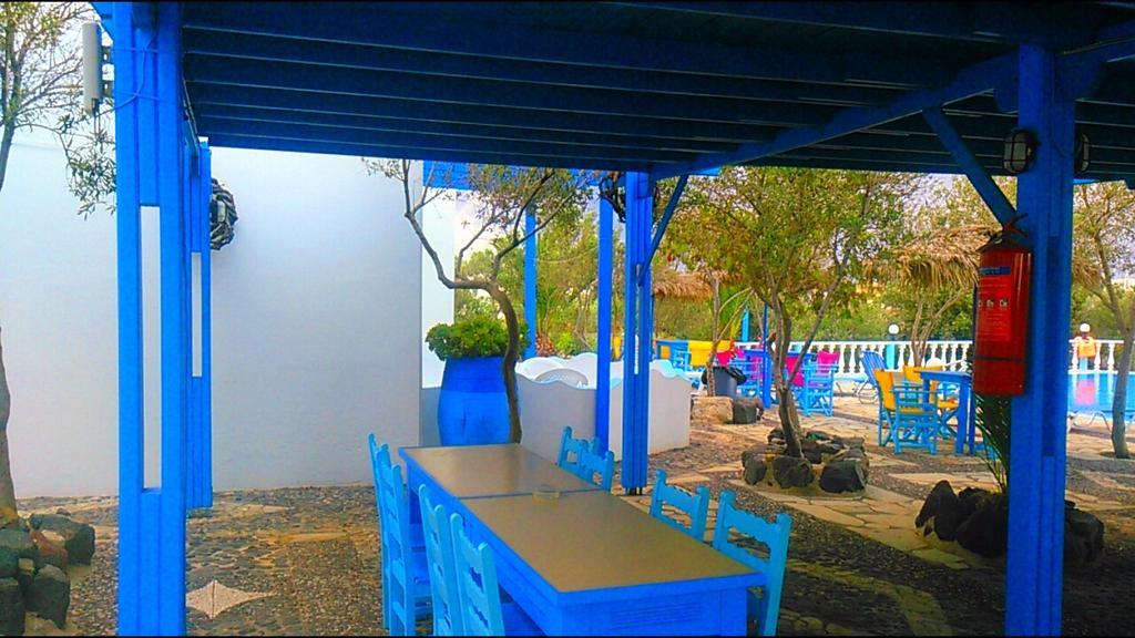 Studios Apartments Perivolos Екстериор снимка