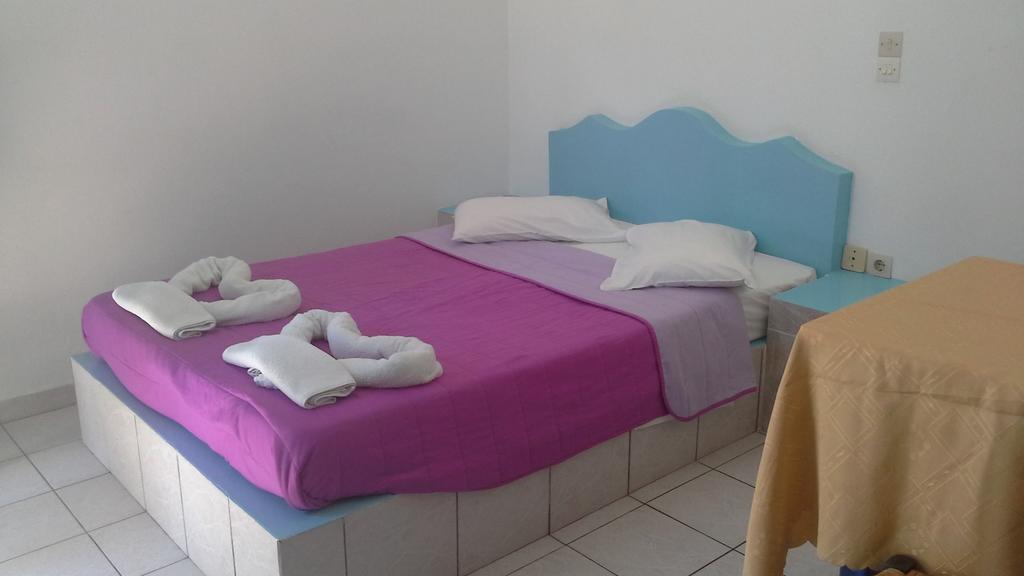 Studios Apartments Perivolos Екстериор снимка