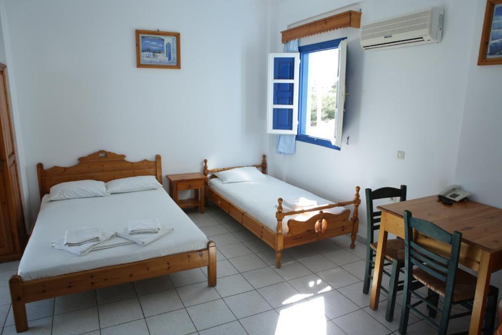 Studios Apartments Perivolos Екстериор снимка