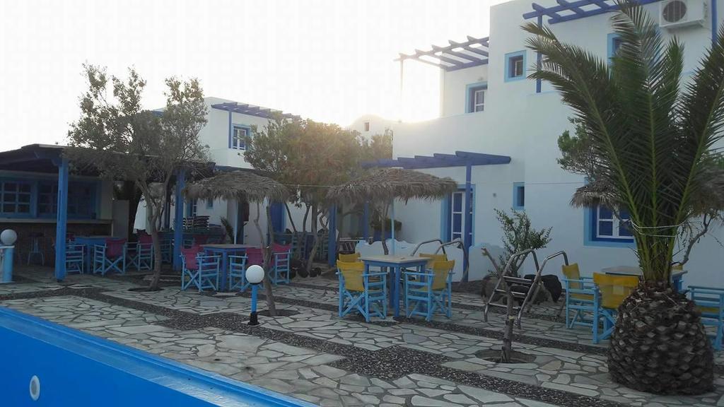 Studios Apartments Perivolos Екстериор снимка