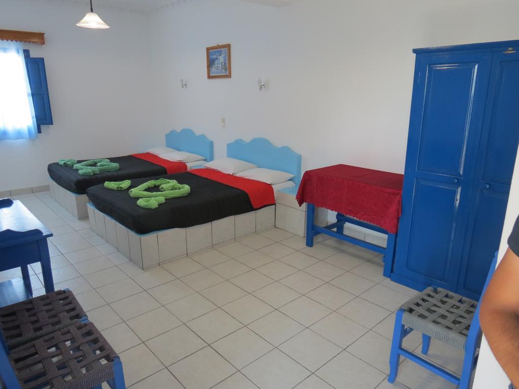 Studios Apartments Perivolos Екстериор снимка